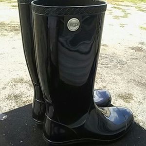 Ugg black rain boots